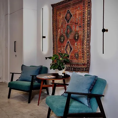 Lujza B 42 * ブダペスト