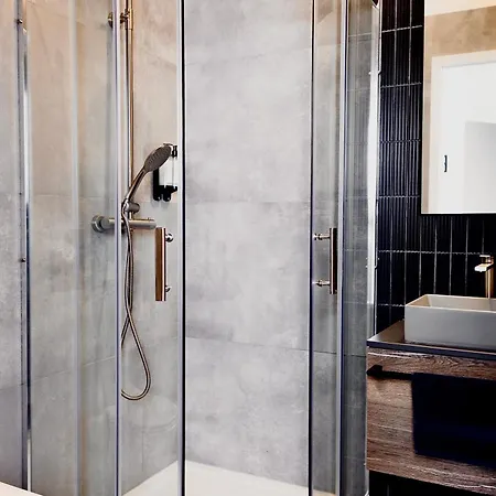 Lujza B 42 Apartment