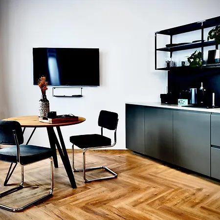 Apartment Lujza B 42